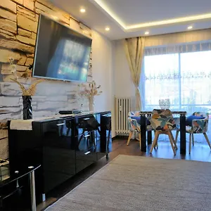 Appartamento Charming Ac 2-bedroom Center Family, Couples Friendly, Antibes